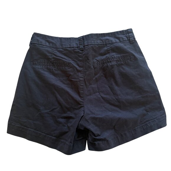 Old Navy Everyday Mid-Rise Black Shorts Size 8 Womens Chino - Picture 2 of 7